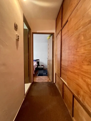  Apartament 3 camere, semidecomandat, 63mp, etaj 2/4 - Zona Lipovei - imagine 6