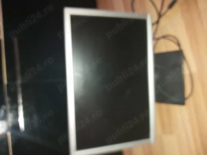 Calculator și monitor