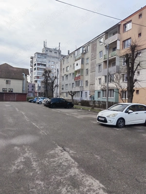 Vând apartament zona excelentă Calea Victoriei nr 17 vizavi de Materna - imagine 6