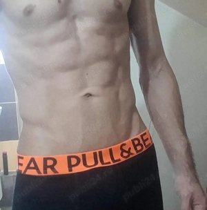 salut mă numesc Marius am 26 de ani