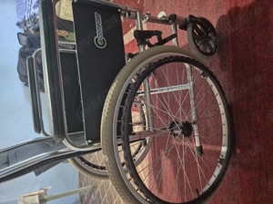 Scaun cu rotile persoane handicap - imagine 5