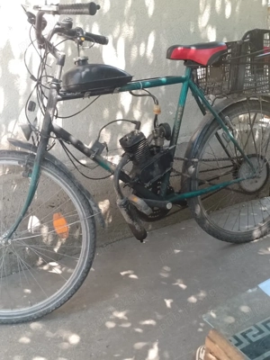 Bicicleta cu motor