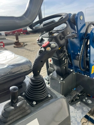 Încărcător electric articulat V-Tech 606 | ridica 1100 kg | Cupa , furci , cupla | NOU - imagine 8