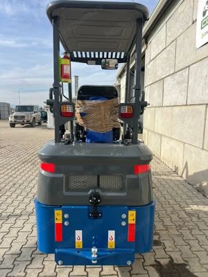 Încărcător electric articulat V-Tech 606 | ridica 1100 kg | Cupa , furci , cupla | NOU - imagine 4