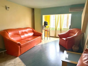 Apartament 3 camere  decomandate etajul 2 zona Bucovina vedere pe doua parti - imagine 2