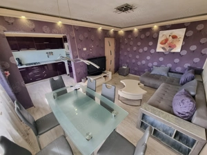 Apartament 3 camere decomandat zona Tomis Nord (Brotacei) - imagine 2