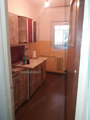 garsoniera decomandata 33mp 1986 Vitan Stadion Olimpia