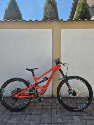 Bicicleta full suspention YTCapra Core 3 2022