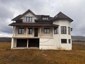  Casă individuală de vânzare – la 15 km de Bistrița