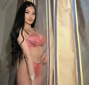 Bruneta reala !!  - imagine 2