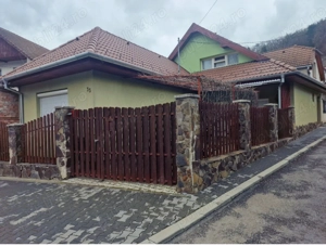 Vand casa  zona linistita - imagine 2