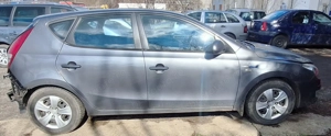 Dezmembram Hyundai   i 30 - imagine 3