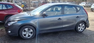 Dezmembram Hyundai   i 30 - imagine 2