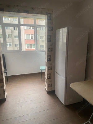 Ap 3 camere, Dristor, Bd Rm Sarat, et 6 8, loc de parcare - imagine 3