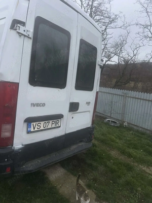 Iveco Daily autoutilitară  - imagine 2
