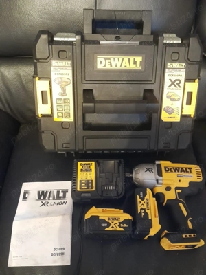 Masina de insurubat cu impact DeWalt DCF899P2 + acumulatori