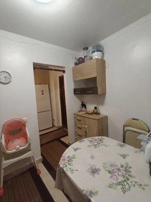 Vand sau schimb apartament 2 camere cu 3 camere + diferenta - imagine 4