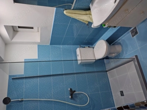 Inchiriez apartament 2 camere, central, decomandat, 2 balcoane, etaj 1,  - imagine 3