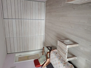 Inchiriez apartament 2 camere, central, decomandat, 2 balcoane, etaj 1,  - imagine 6