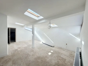Spatiu pretabul birouri, Salon, Studio in  Mansarda Piata Romana - imagine 2