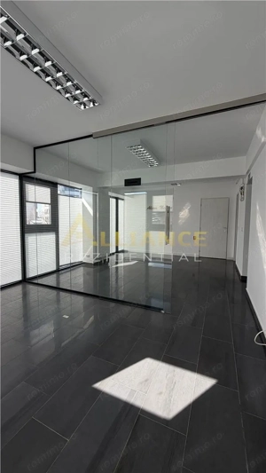 Spatiu comercial 60 mp de inchiriat langa Monaco Towers metrou Dimitrie Leonida