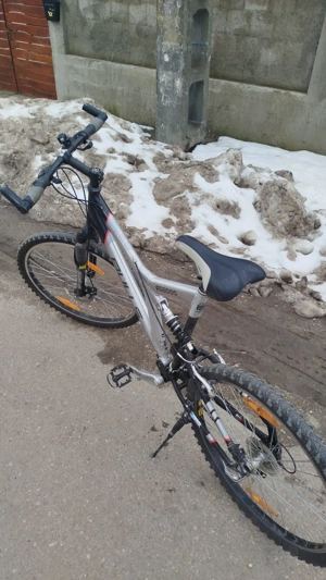 Vând bicicleta în perfecta stare !