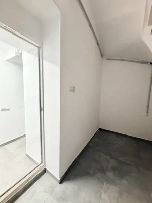 Spatiu pretabil birouri, salon, atelier in Piata Romana - imagine 4