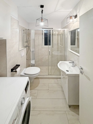 De închiriat apartament modern cu terasă mare, si loc parcare     Zona Lipovei