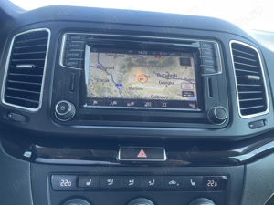 Sharan 2.0TDI DSG 184 CP 7 locuri - imagine 20