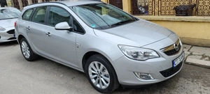 Vand sau Schimb Opel Astra J Sport Tourer  tel   
