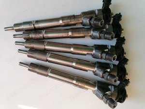 0445110895 166003281R Bosch Injector Nissan Qashqai II /Renault Grand Scenic Kadjar Koleos II 1.7 dC - imagine 4