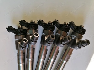 0445110895 166003281R Bosch Injector Nissan Qashqai II /Renault Grand Scenic Kadjar Koleos II 1.7 dC - imagine 5