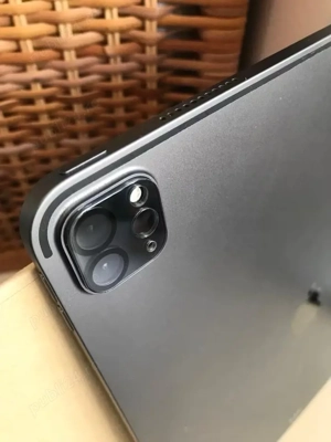 a 5-a generație 13 inch iPad Pro în stare excelentă  - imagine 3