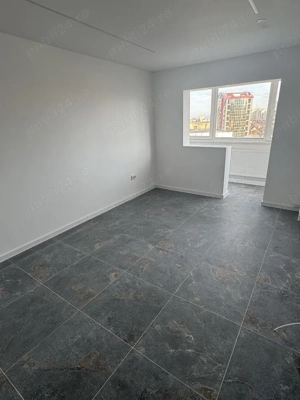 De vanzare apartament 2 camere Tractorul - imagine 2