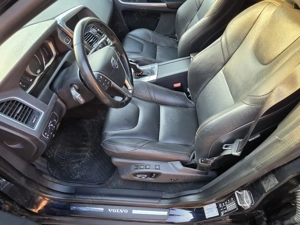 Volvo XC60 D4 190cp 2017 - imagine 7