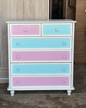 Comoda TV cu 5 sertare; Mic Dulap cu spatii de depozitare