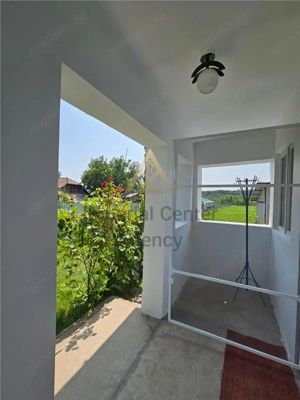 Casa solida, independenta energetic, mutare imediata, 2000 mp teren Targu Trotus - imagine 12