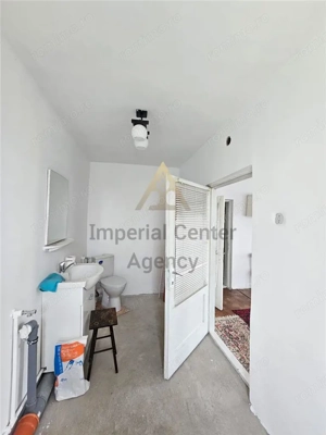 Casa solida, independenta energetic, mutare imediata, 2000 mp teren Targu Trotus - imagine 19