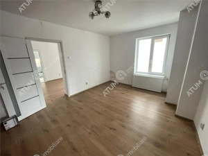 Casa individuala si 500 mp teren in zona centrala din Sibiu - imagine 12