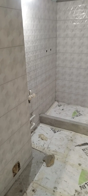 caut de muncă cu cazare 