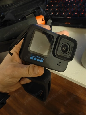 GoPro Hero 11 + Card 512GB, accesorii, 3 acumulatori si dock waterproof - imagine 3