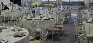 Vand scaune chiavari