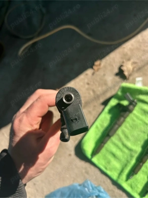 injectoare e46 320d  - imagine 4