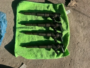 injectoare e46 320d  - imagine 3