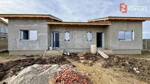 Duplex de vanzare, 3 camere pe parter + pod - Mosnita Veche