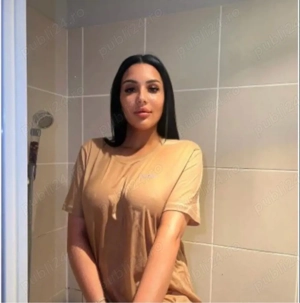 Buan ma numesc Adina 