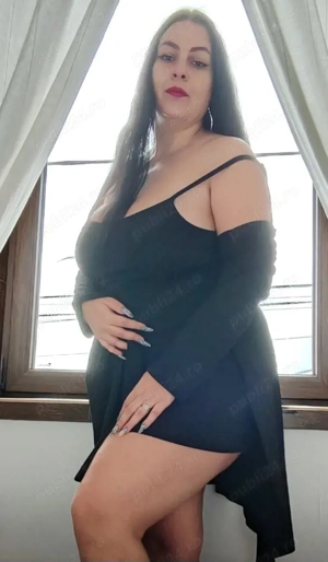 draguta simpla masaji dusi in preuna 1.70 cu 78 kg sani nr 4 cu forme doamna matura 