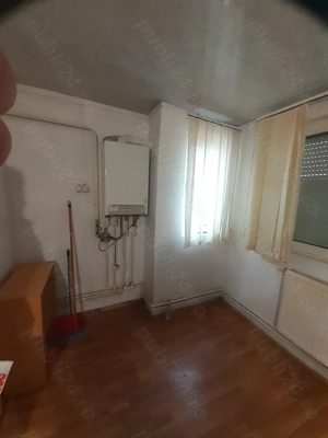 Vanzare  Apart. 2 camere cf.1 decomandat, supr. utila de 49.mp. + balc. de 16.mp. zona Calarasi 4 - imagine 15