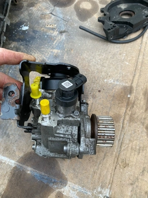 Dezmembrez motor 1.5 dci Dacia Doker - imagine 3