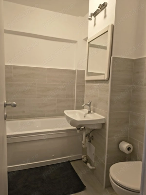 Apartament cu 3 camere de inchiriat   zona Micro 3   Iazul Morilor   etaj 1   renovat mobilat utilat - imagine 4